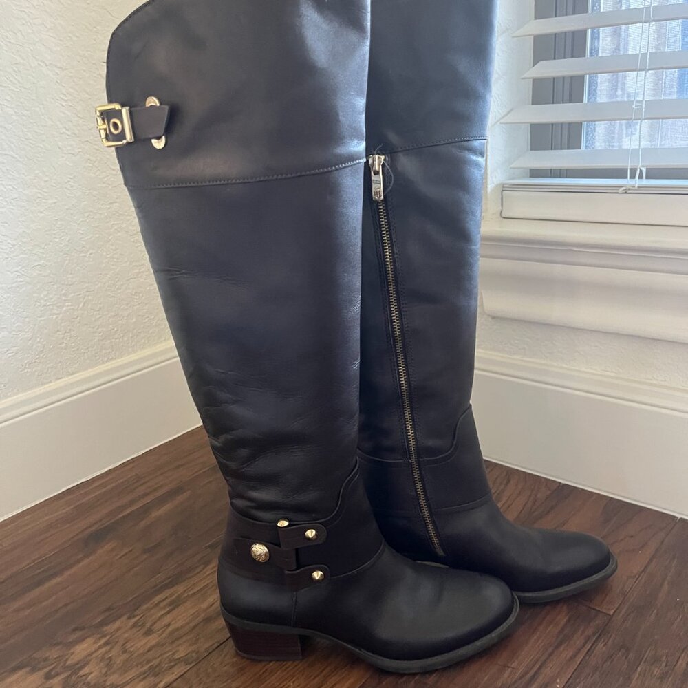 NWOT Vince Camuto Brooklee Boots